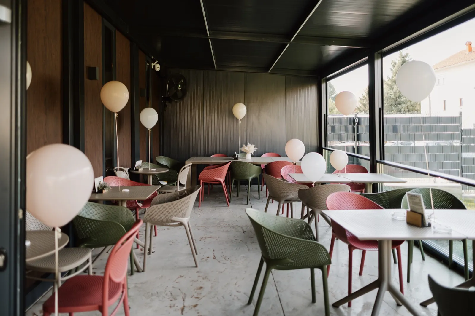 Casa Del Sole - Beograd - kafe igraonica sa dvoristem — fotografija 3